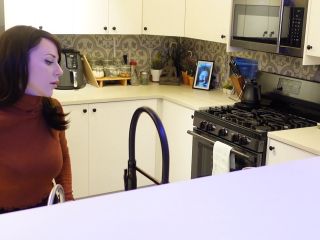 Savvy Star - I Dream of stepMommy