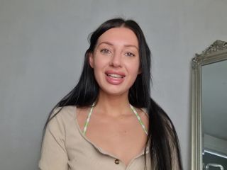 Tattooed Temptress - Mommy Back From Vacation
