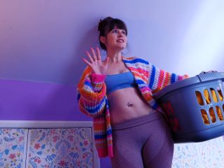 Sydney Harwin - Mommy Can't Stop Herself After Seeing Son's BIG dick