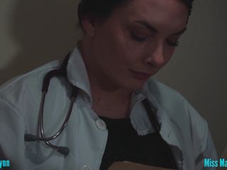 MILF Nikki Lynn - Mommy step-Son And The Dirty Doctor