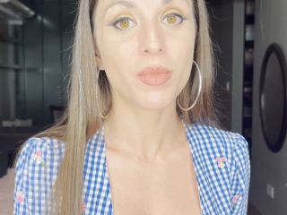 Rebecca De Winter - Kissing Stepmommy